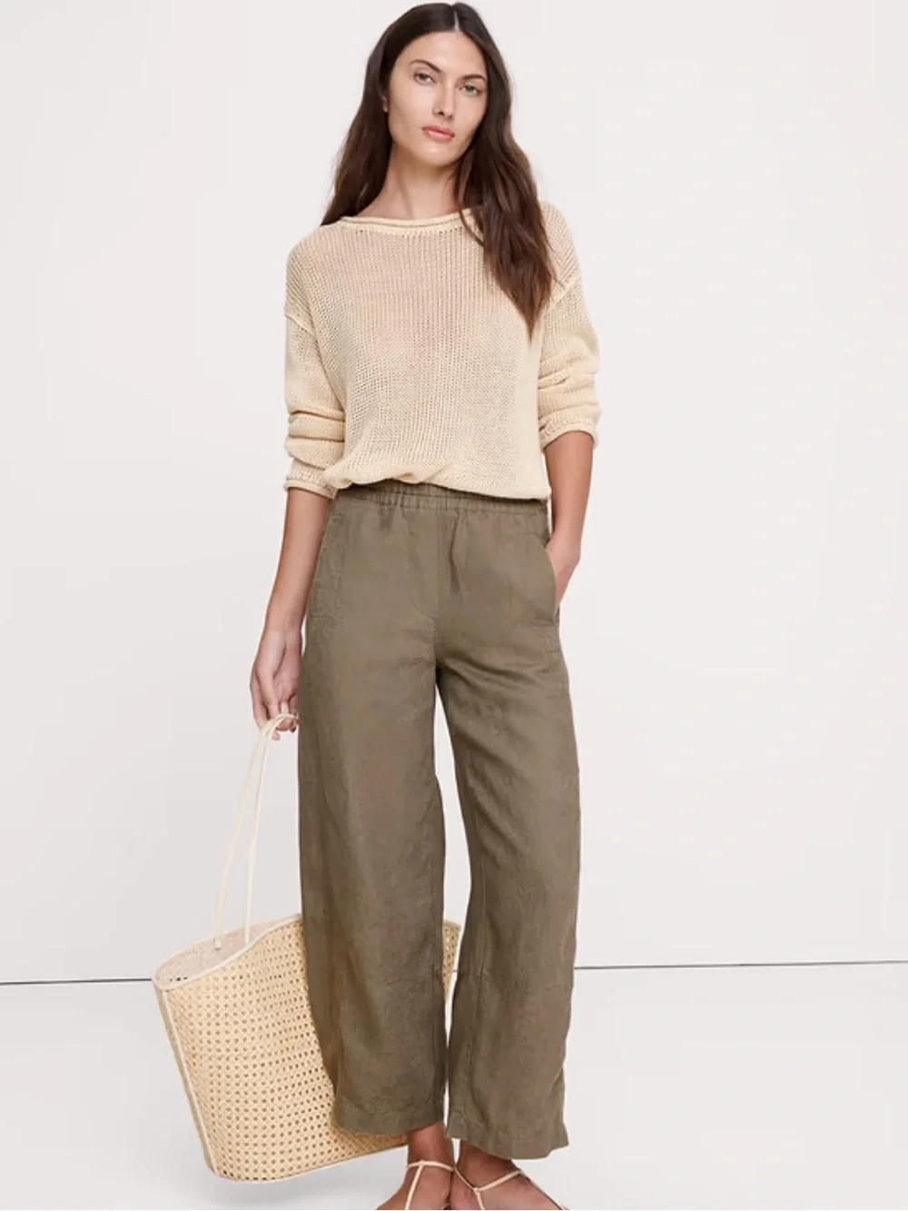 Banana Republic Mid-Rise Relaxed Painter Pull-On Pant in Linen